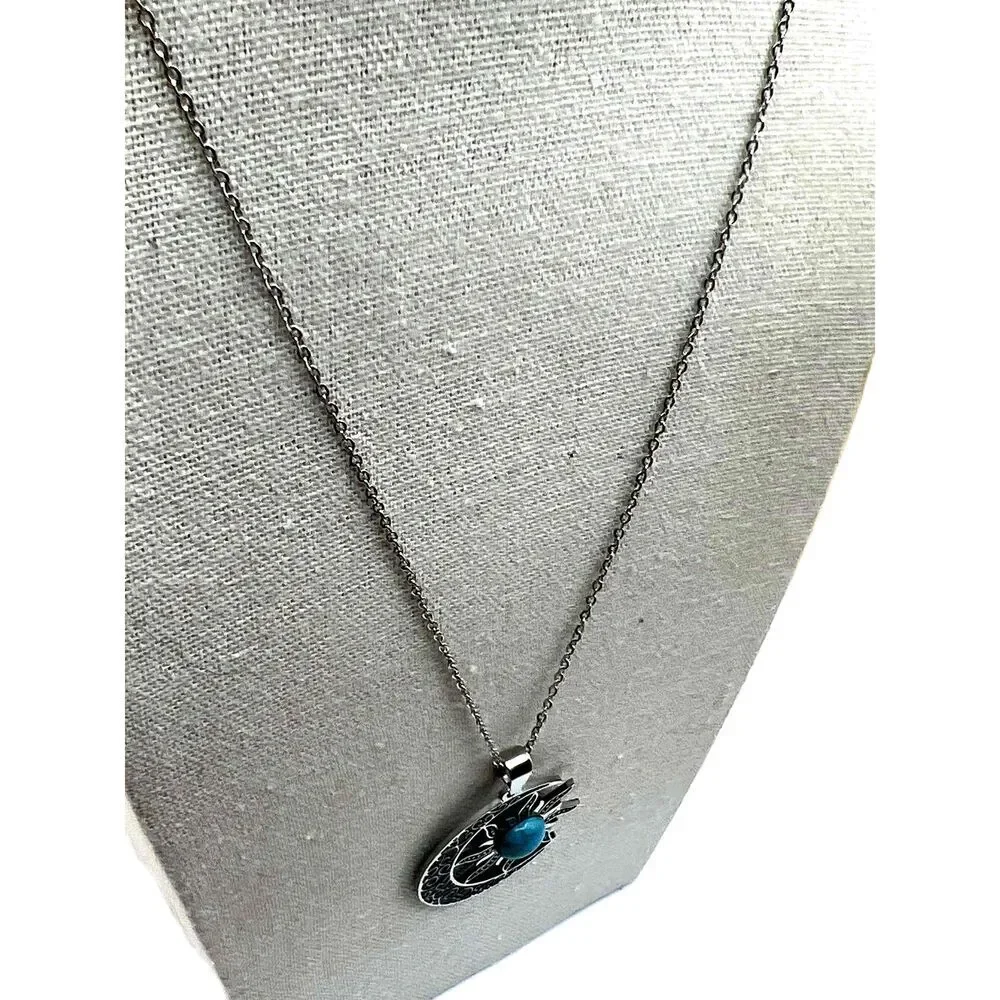 NEW Faux Turquoise Silver Chain Sun And Moon Pendant Necklace - Picture 4 of 9